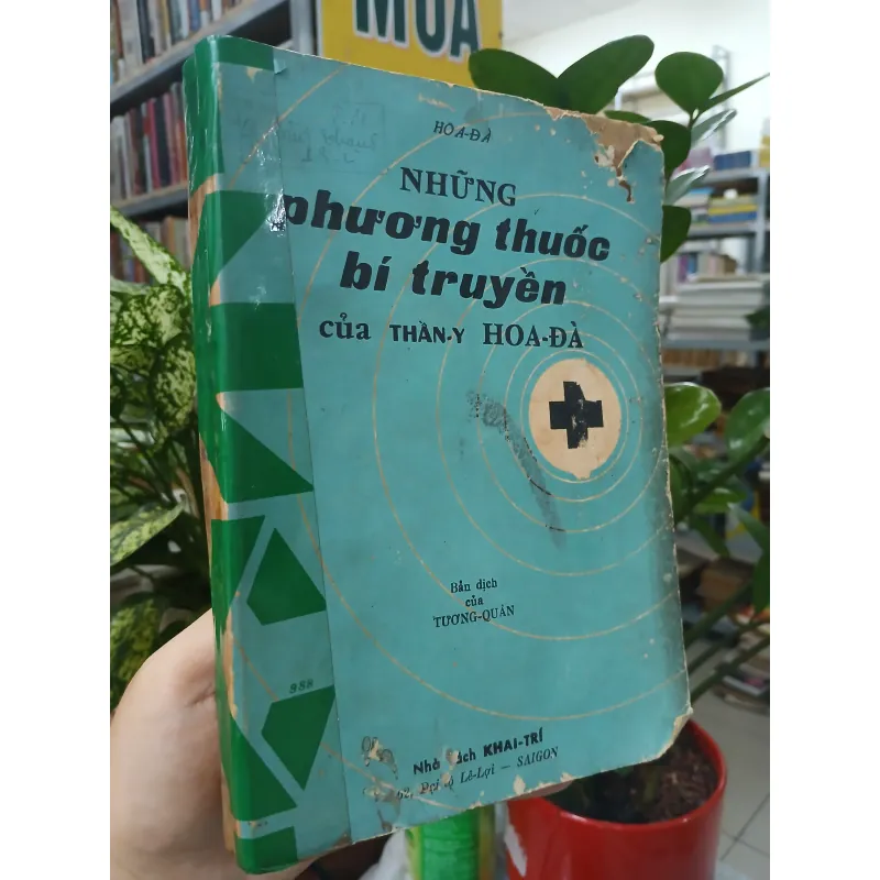 NHỮNG PHƯƠNG THUỐC BÍ TRUYỀN CỦA THẦN Y HOA ĐÀ - Bản dịch của Tương Quân  963261