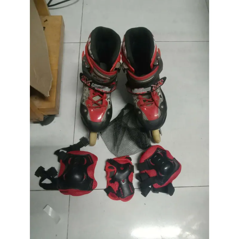 Giầy trượt patin 558896