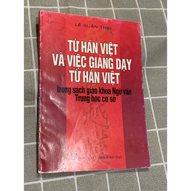 Từ Hán Việt và việc dạy từ Hán trong SGK ngữ văn Trung học  544442