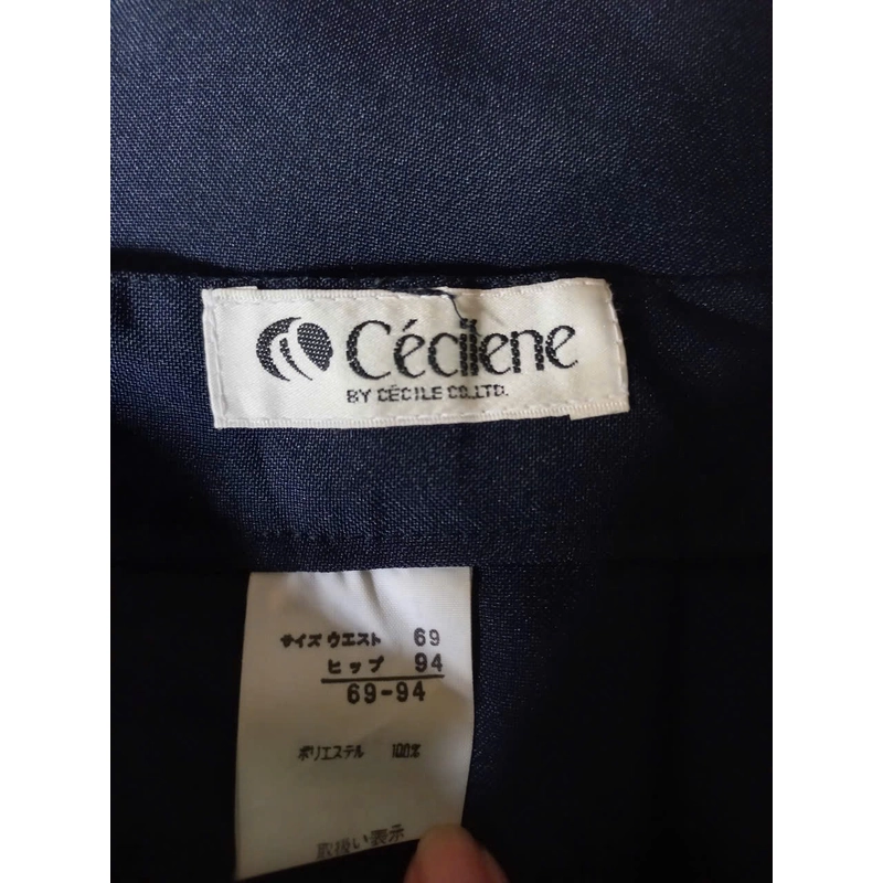 Quần soọc ngố - hiệu Celine - eo cố định 70-72 - mới 95% 549679