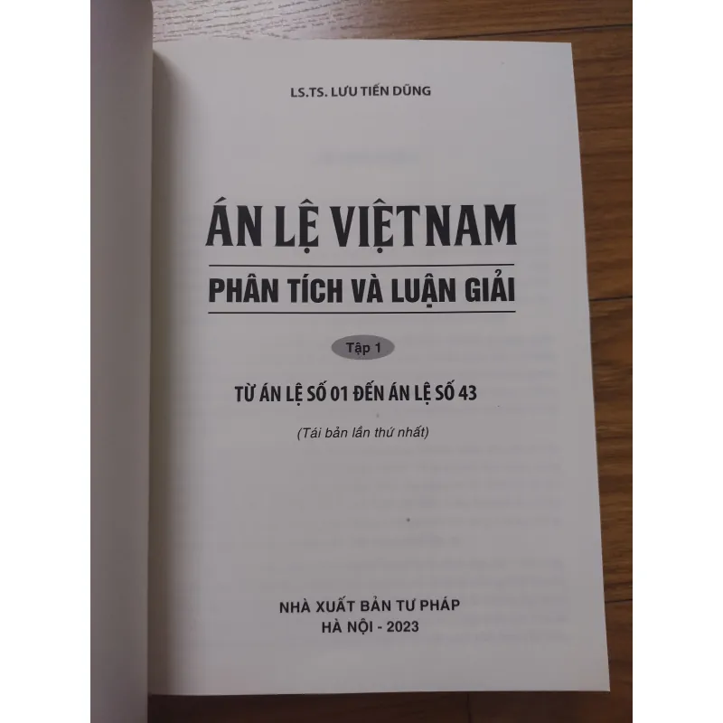 Sách: Án lệ Việt Nam - Phân tích và luận giải - TG: LS TS Lưu Tiến Dũng 736806
