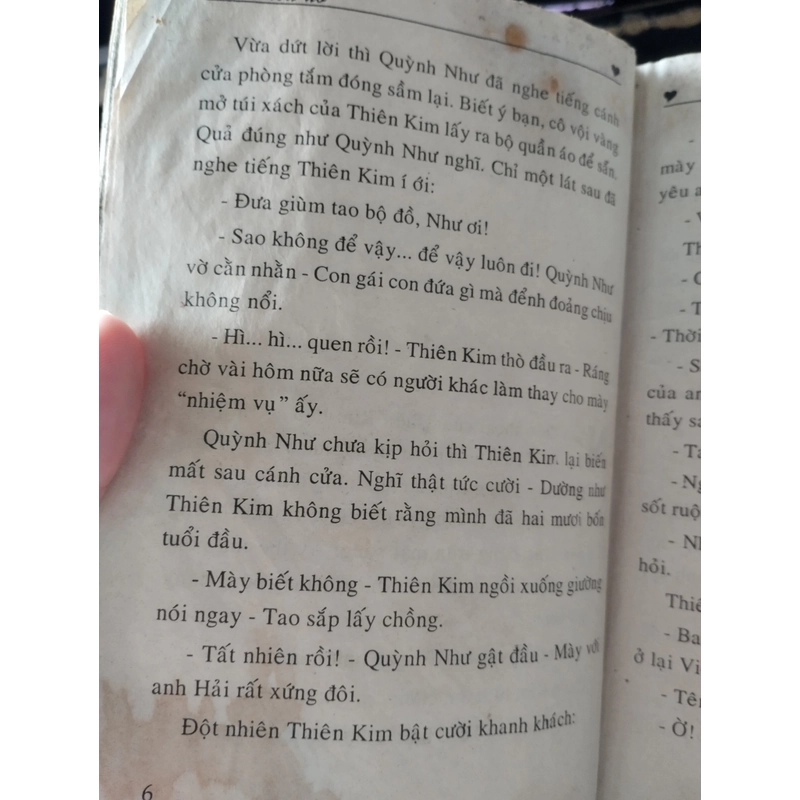 cuốn sách có tên "Mùa hoa nở" của tác giả Minh Hà.
( trọn bộ 2 tập) 546335