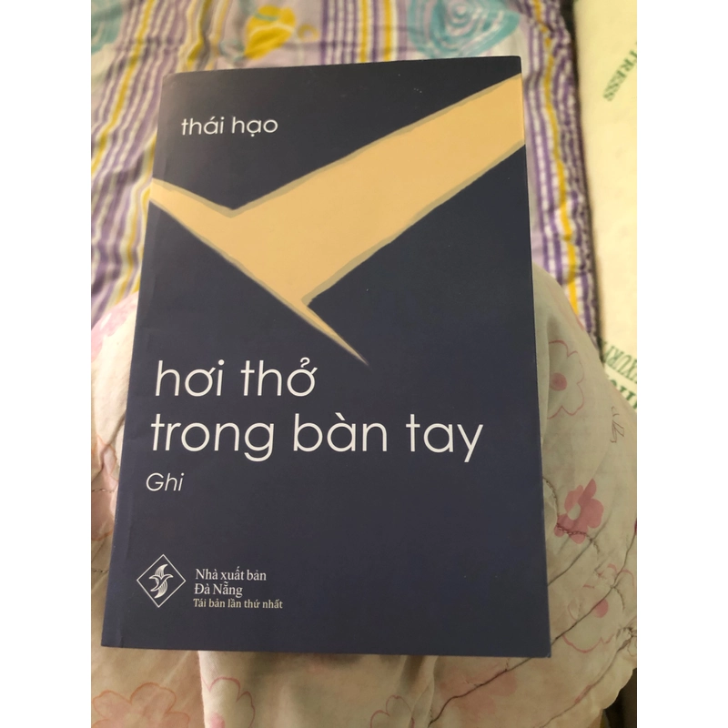 hơi thở trong bàn tay 256549