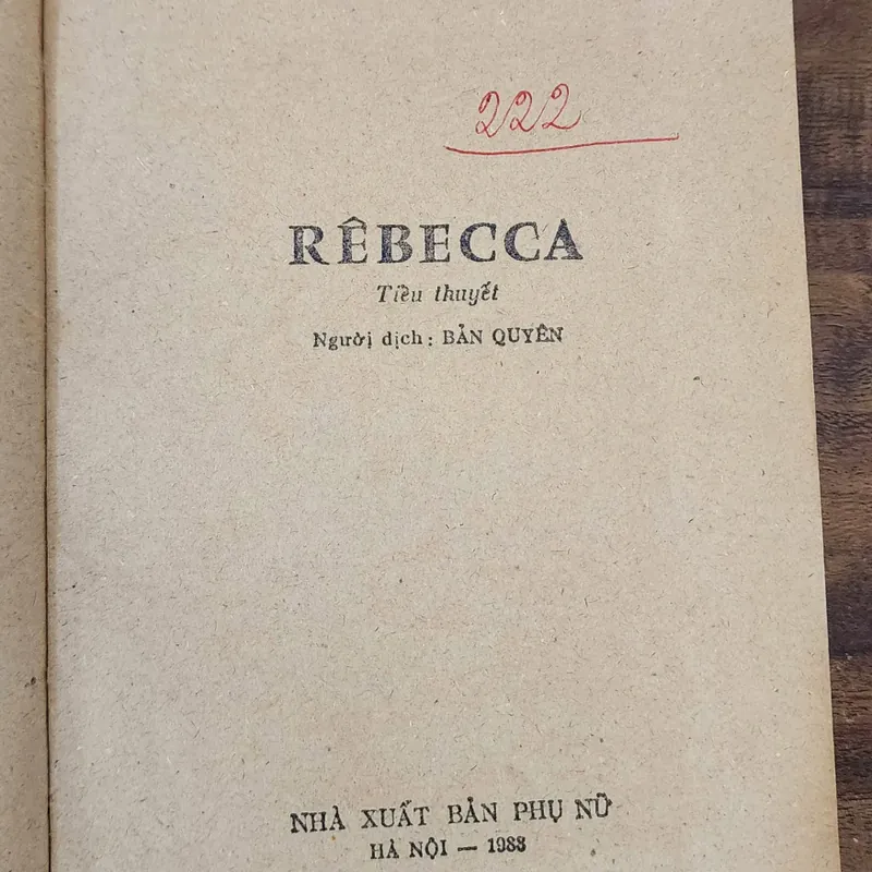 Tiểu thuyết Gothic Anh: REBECCA (Daphne du Maurier) 732909