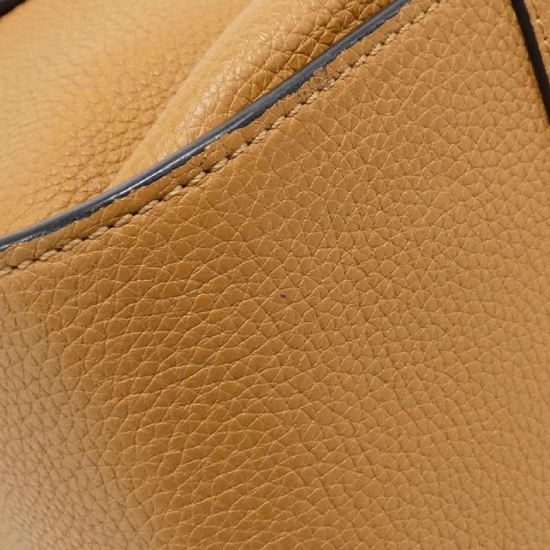 Túi xách vai Loewe Hammock Small 387 12KN60 608845