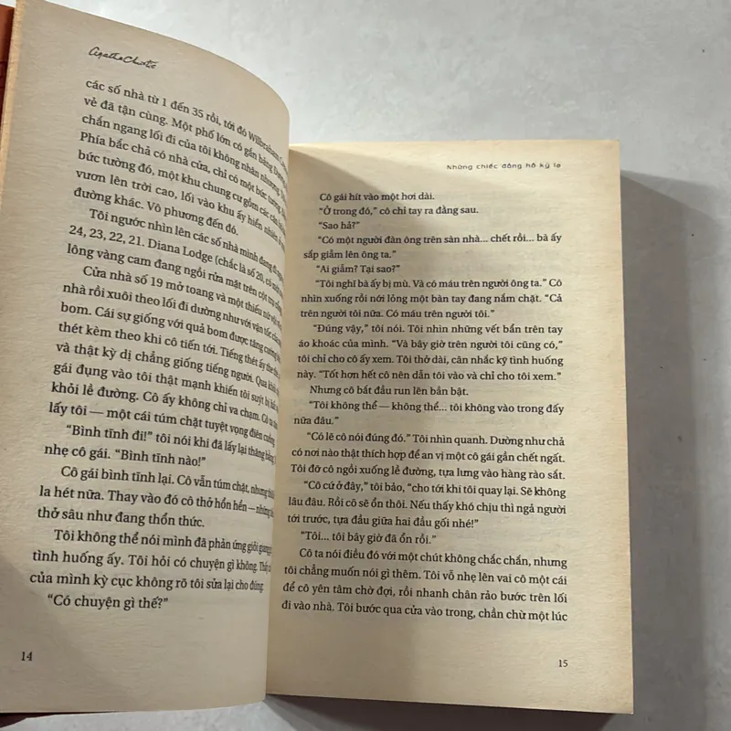 Những chiếc đồng hồ kỳ lạ - Agatha Christie 735940