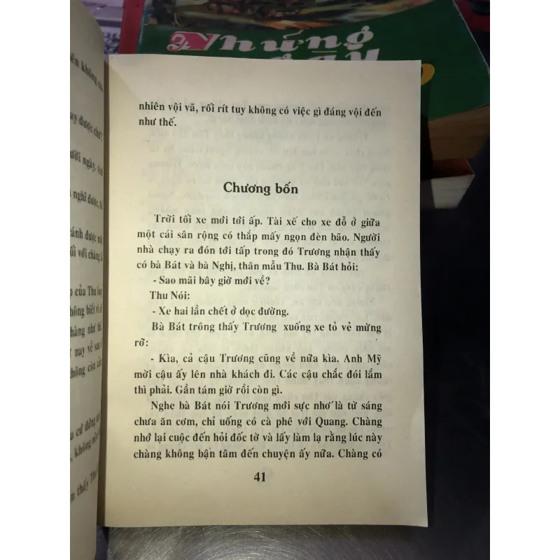 Bướm trắng - Nhất Linh  1001146