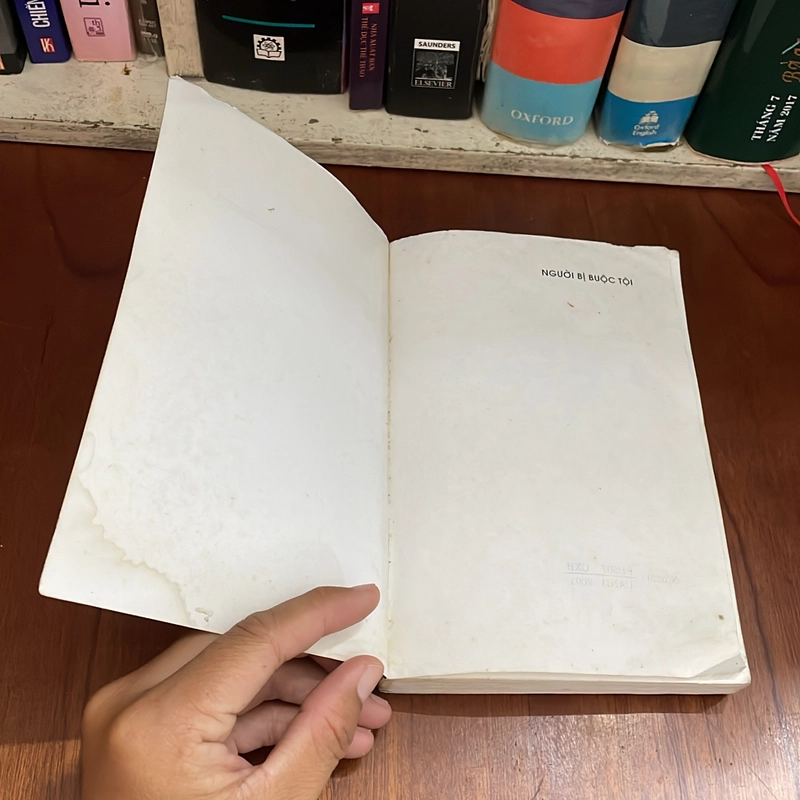 II Tựa sách: Người Bị Buộc Tội - NOELLE LORIOT - 2002 549280