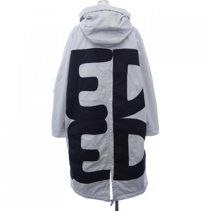 Áo khoác VALENTINO UV0CJD396Q3 - Hàng hiệu Chính hãng 894834