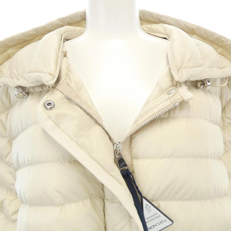 Áo khoác lông vũ MONCLER 642386