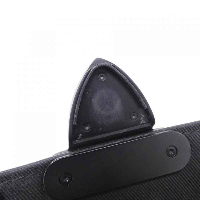 Túi xách đeo vai Louis Vuitton Trunk Monogram Vertikal Wearable Wallet M82070 613315