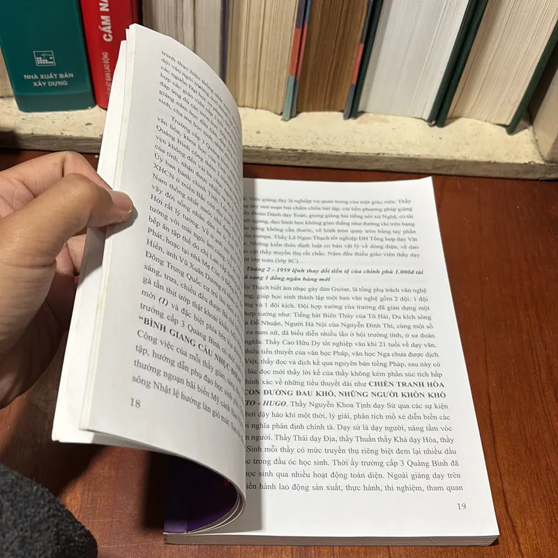II Văn Học: Từ Mái Trường Bên Dòng Nhật Lệ - Nhiều Tác Giả - 2019 723287