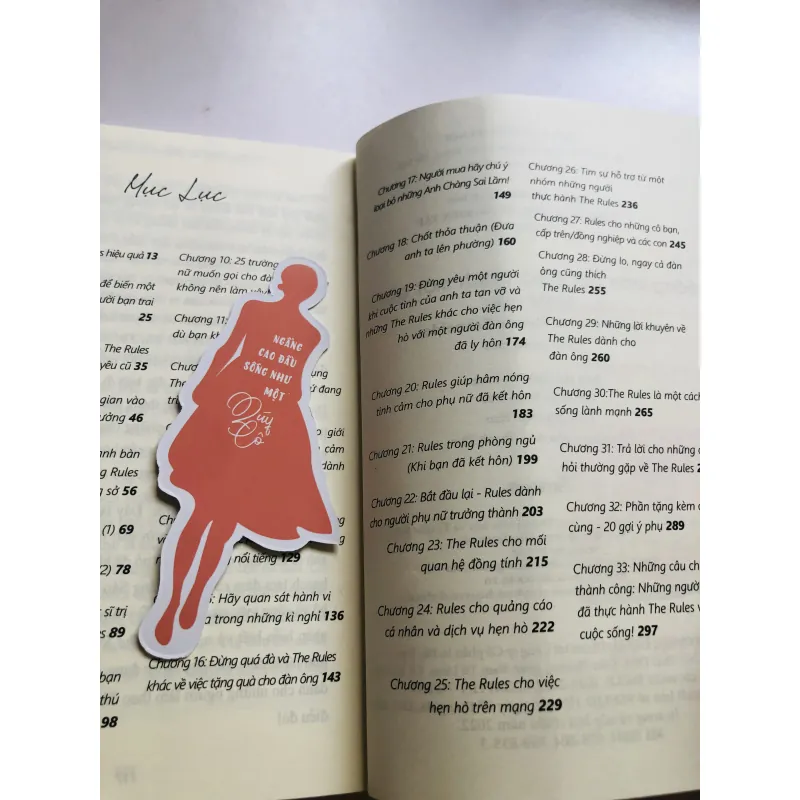 SỐNG BẢN LĨNH THEO CÁCH MỘT QUÝ CÔ 751180