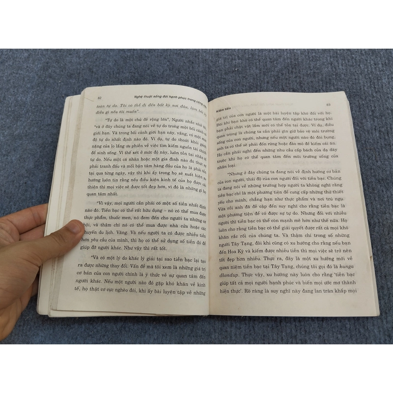 NGHỆ THUẬT SỐNG ĐỜI HẠNH PHÚC TRONG CÔNG VIỆC 494926