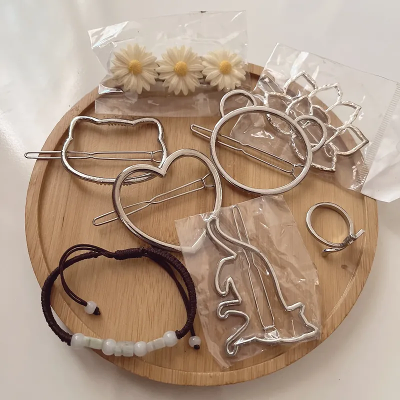 (2hand 98%] Combo lắc tay kẹp tóc gấu cute 736955