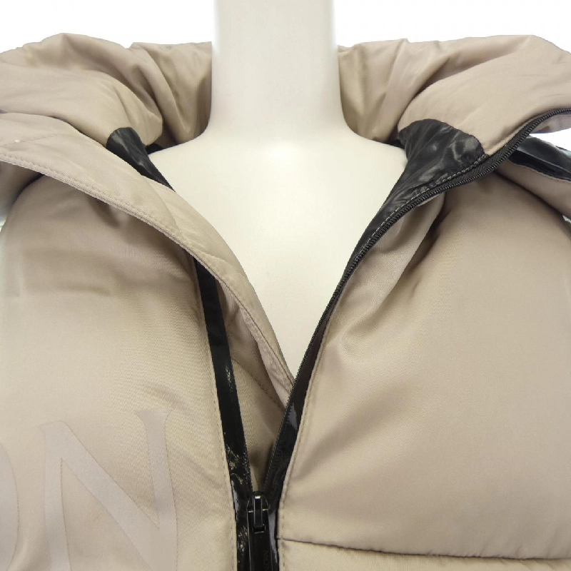 Áo khoác lông vũ MONCLER 641806