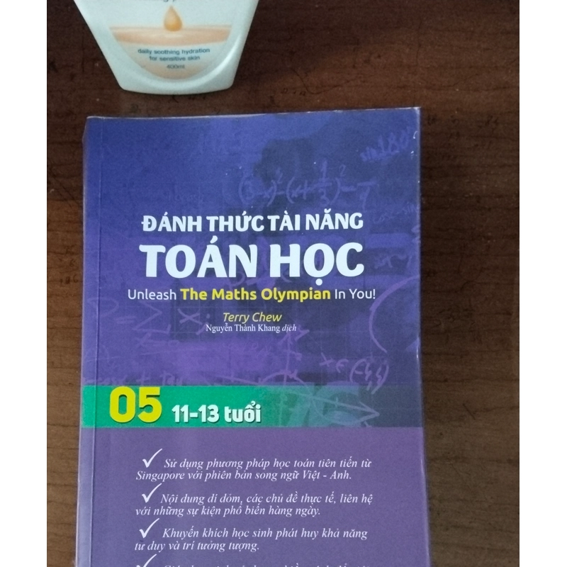 Đánh thức tài năng toán học (11-13 tuổi) bản song ngữ - Tác giả: Terry Chew - còn mới 99% 276190