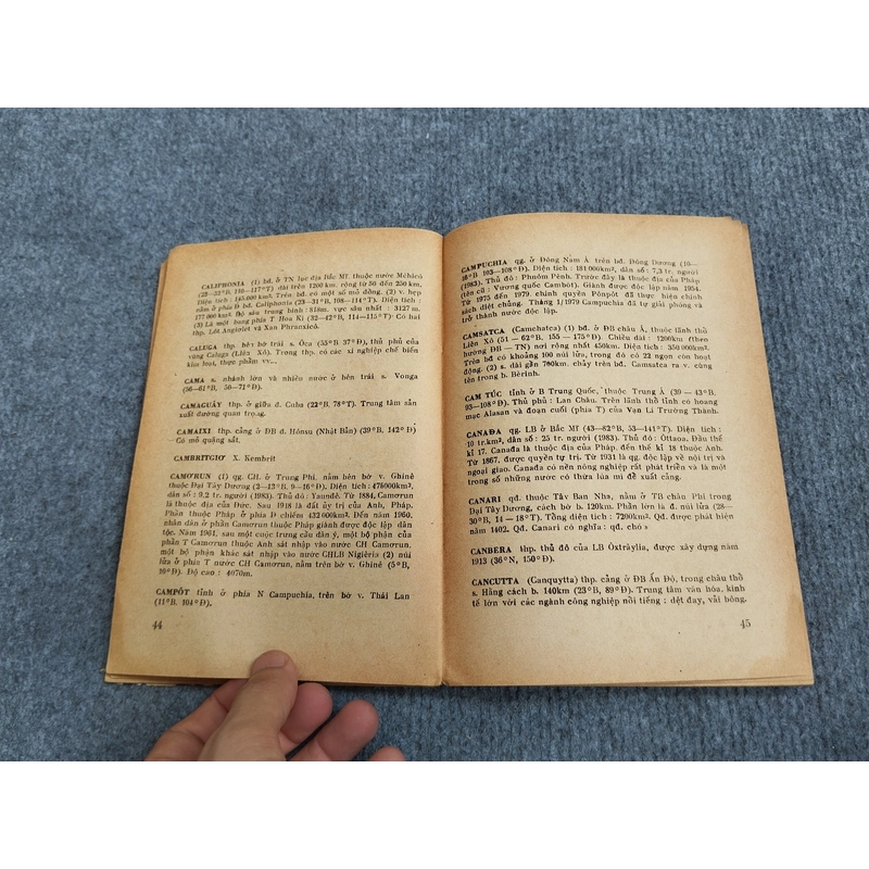 SỔ TAY ĐỊA DANH NƯỚC NGOÀI 494534