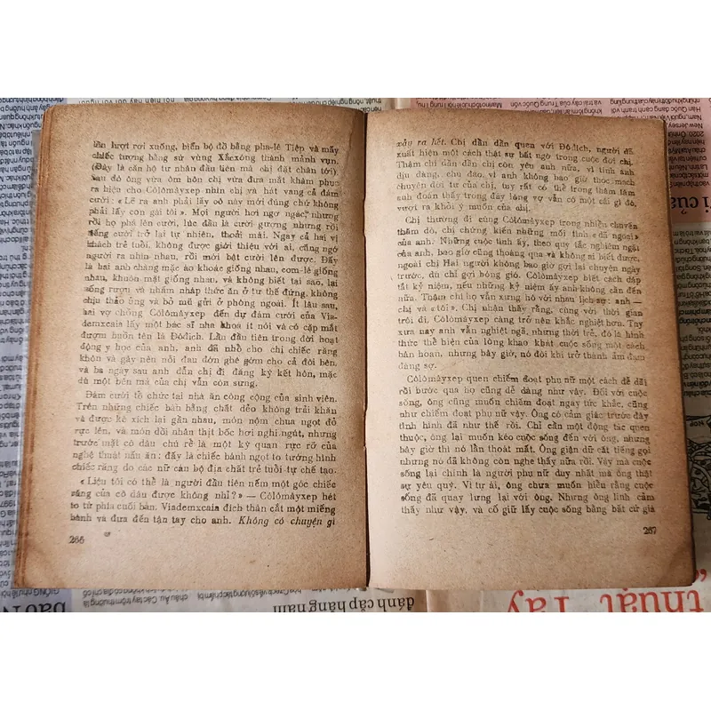 Tiểu thuyết NHỮNG MIỀN TRÁI CHÍN - Tác giả: Yevgeny Aleksandrovich Yevtushenko 706251