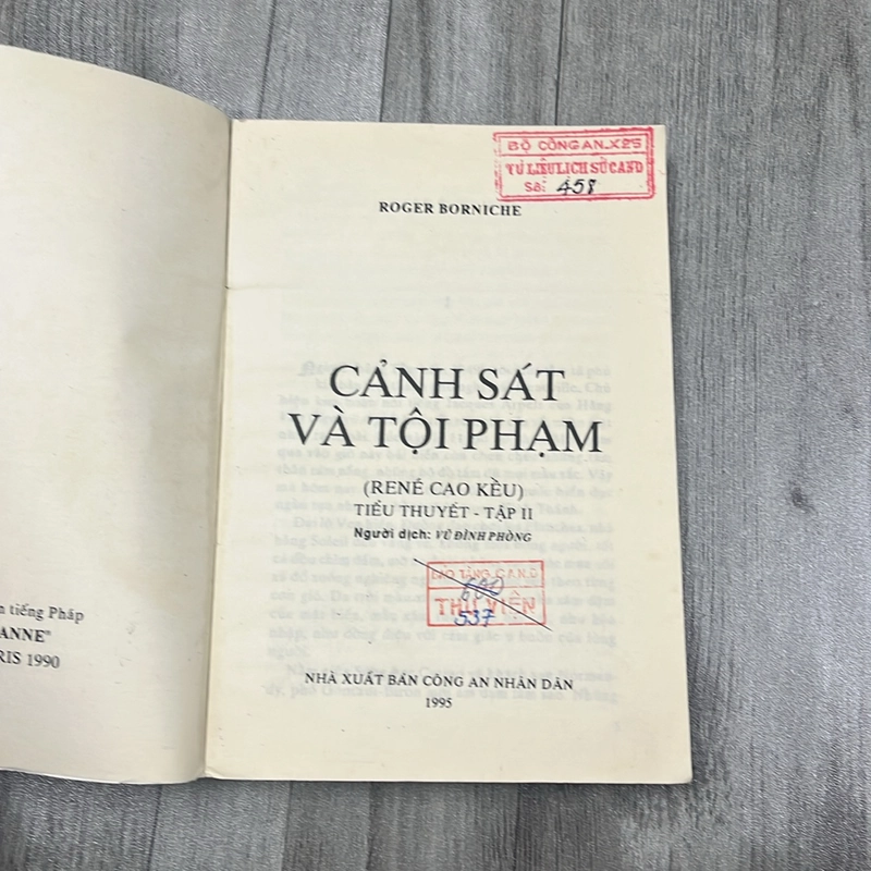 Cảnh sát và tội phạm bộ 2 tập. 2a2 521805