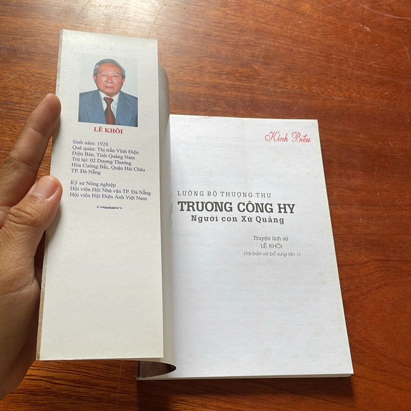 II Sách Lịch Sử: Lưỡng Bộ Thượng Thư Trương Công Hy _ Người Con Xứ Quảng - Lê Khôi - 2013 506689