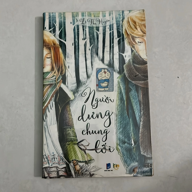 Người dưng chung lối — Lê Thu Huyền 501047