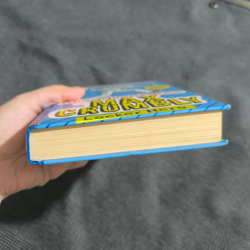 The Misadventures of Max Crumbly - Book 1: Locker Hero - Rachel Renee Russell 777873