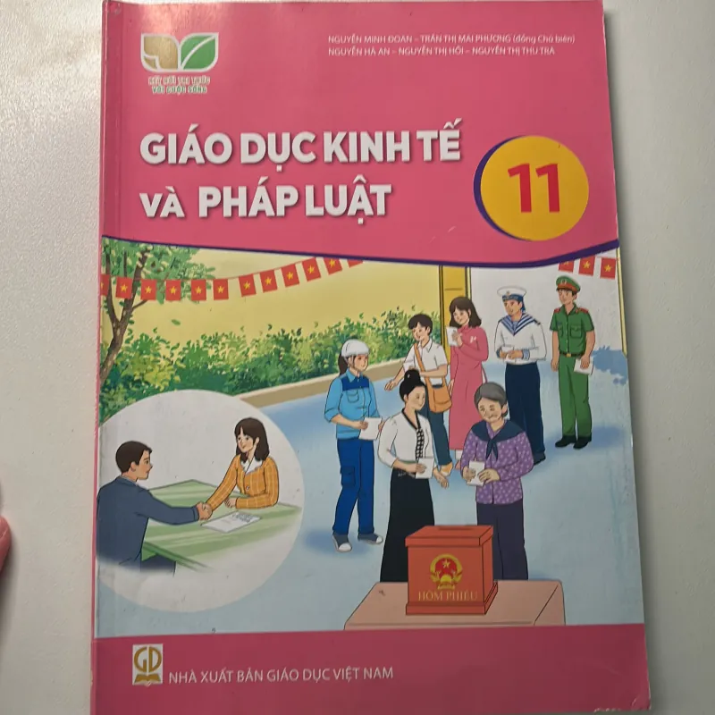 2 cuốn Giáo dục kinh tế và Pháp luật ( Lớp 10 và 11 ) 977655