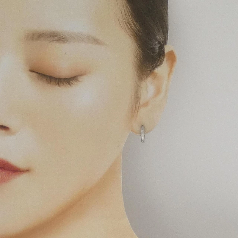 K18WG Bông tai kim cương một bên - Hàng hiệu Authentic 872077