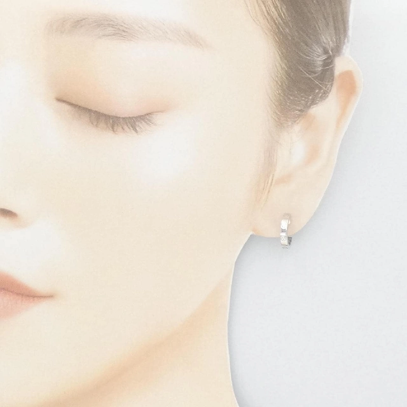 Khuyên tai Cartier Mini Love - Hàng hiệu Chính hãng 843832