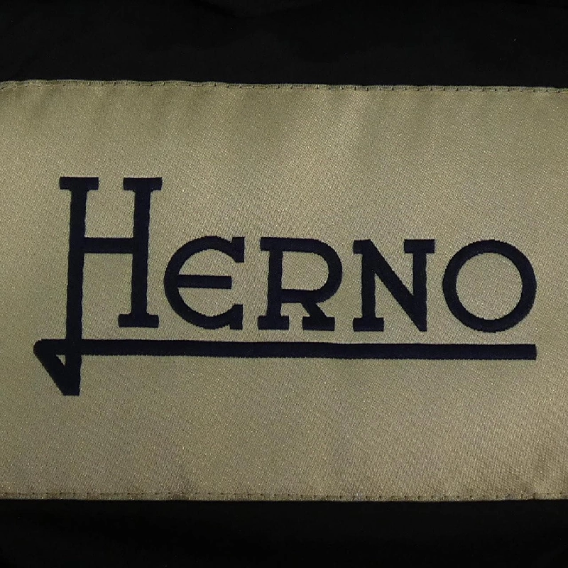 【Mã giảm giá】Áo khoác lông vũ Herno 642099