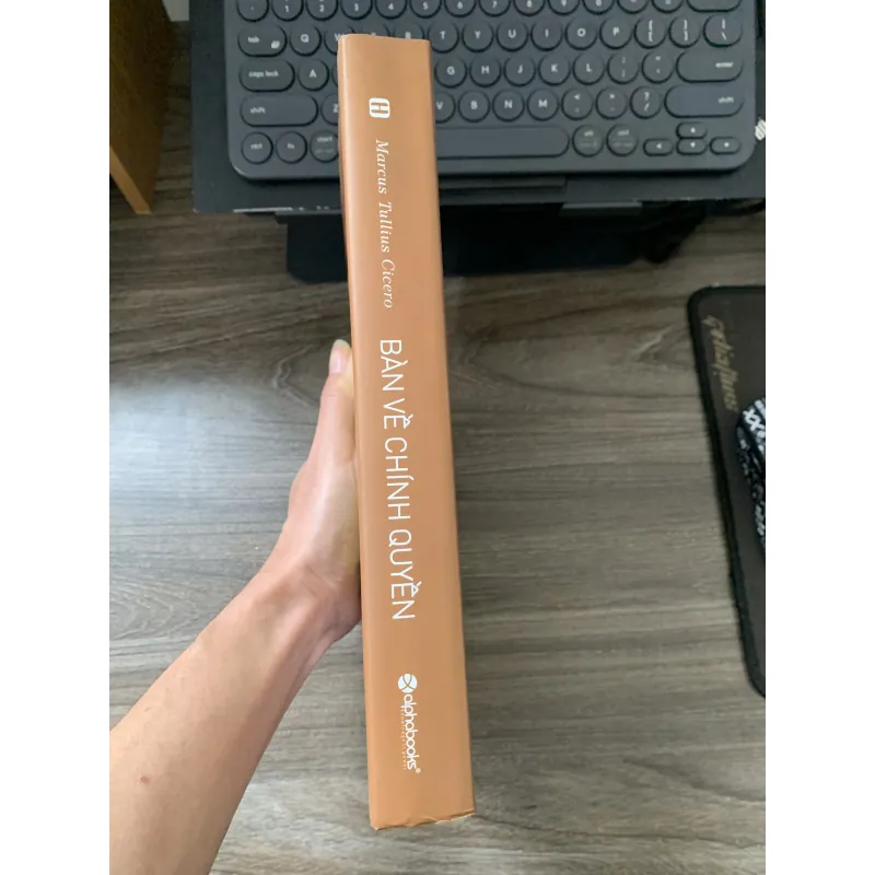 Bàn về chính quyền (bìa cứng) 783630