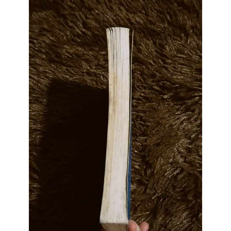 Xác chết dưới gốc sồi 699362