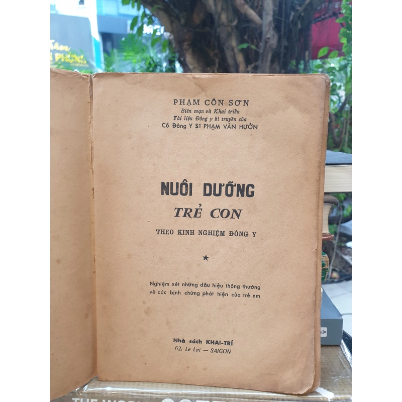 Sách xưa Nuôi Dưỡng Trẻ Con (NXB Khai Trí, 1972) 477817