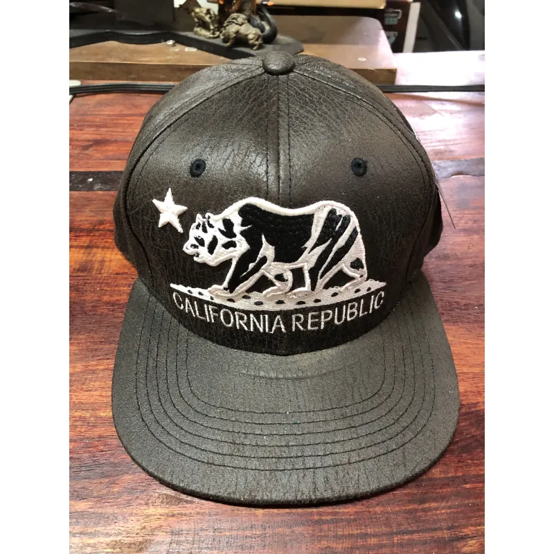 Nón snapback phong cách hiphop - hoạ tiết gấu thêu tay - xuất khẩu xịn - ship ngẫu nhiên. 520090