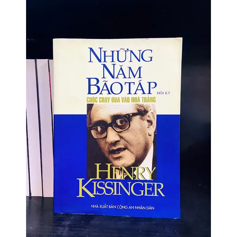 Những năm bão táp: cuộc chạy đua vào nhà Trắng - Henry Kissinger 731101