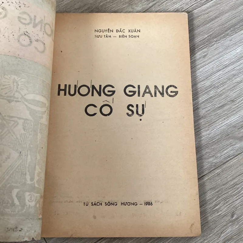 HƯƠNG GIANG CỐ SỰ (XB 1986) 996010