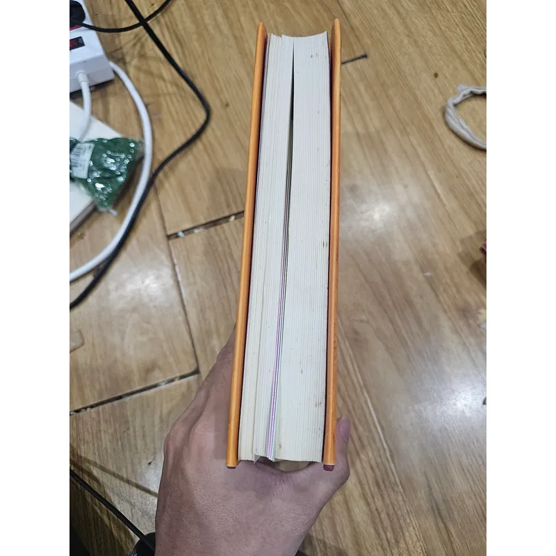 Pháp hoa chân nghĩa tặng kèm cuộc đời đức phật 
(bìa cứng) 722405