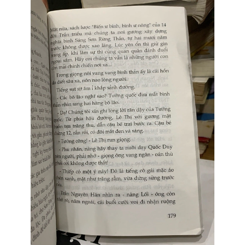 Bông Hồng Thứ Bảy - Truyện Ngắn Kinh Điển Của Điền Ngọc Phách 779532