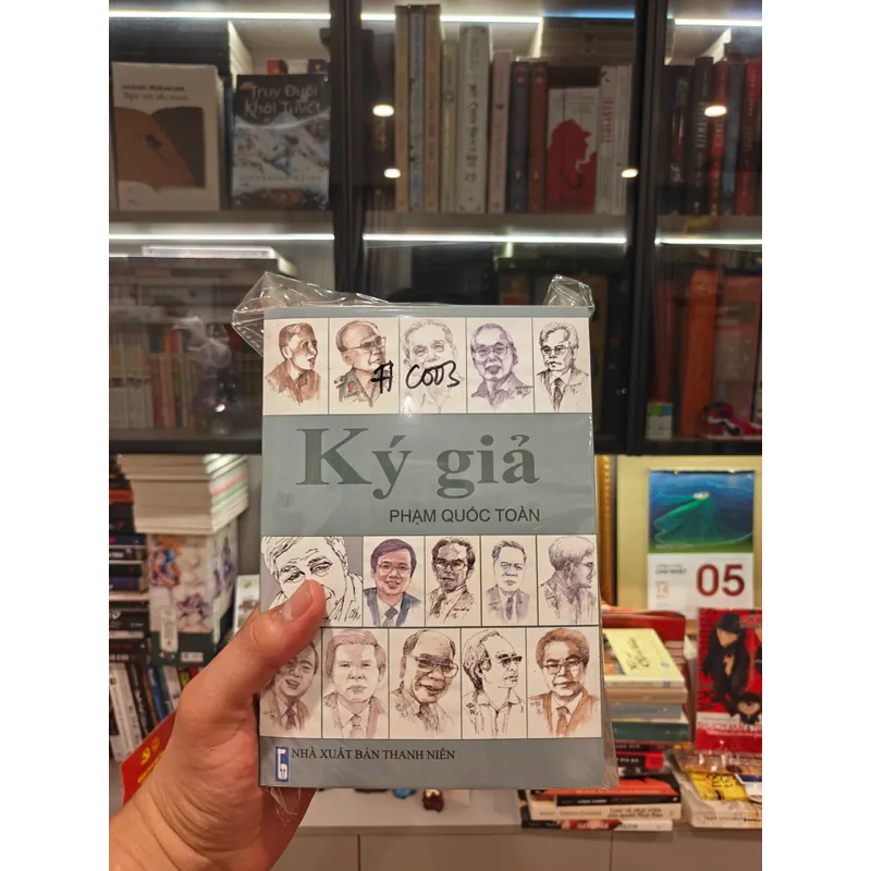 Ký giả/Xứ sở chùa vàng/Tôi nói bằng mồm tôi 590930