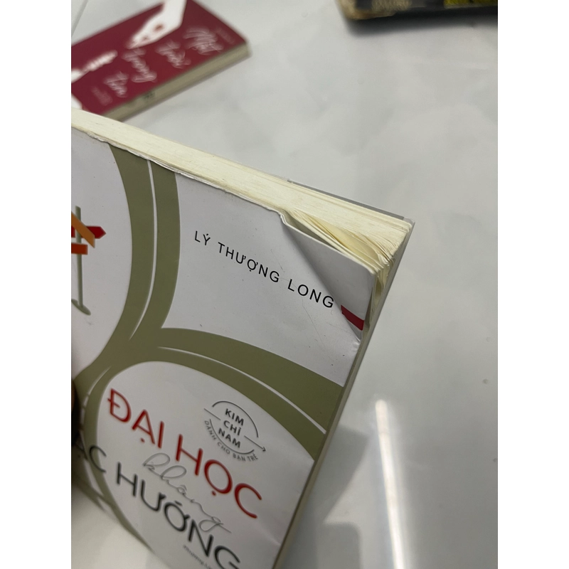 Đại học không lạc hướng 548112
