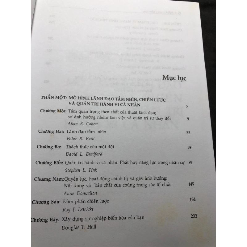 MBA trong tầm tay Chủ đề quản trị kinh doanh 2011 mới 90% bìa cứng , bẩn nhẹ Allan R.Cohen HPB3108 QUẢN TRỊ 924303
