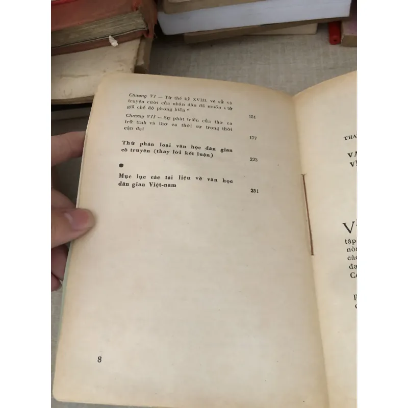 Tìm hiểu tiến trình văn học dân gian Việt Nam 997198