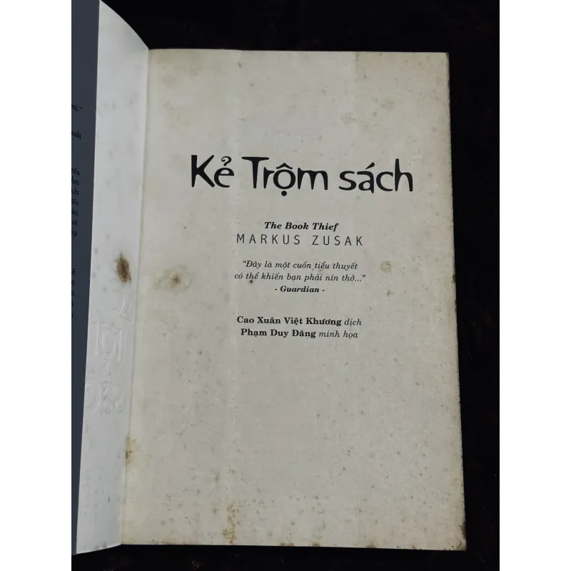 Kẻ trộm sách 780362