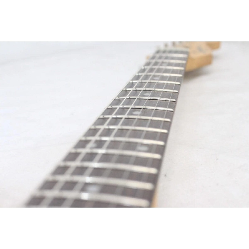 GUITAR MINI STRAT HELLO KITTY - Hàng hiệu Authentic 884690