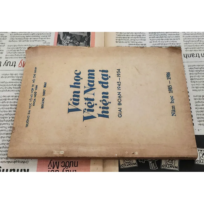 Văn Học Việt Nam hiện đại (1945-1954) - Giáo sư/nhà giáo nhân dân Hoàng Như Mai 726796