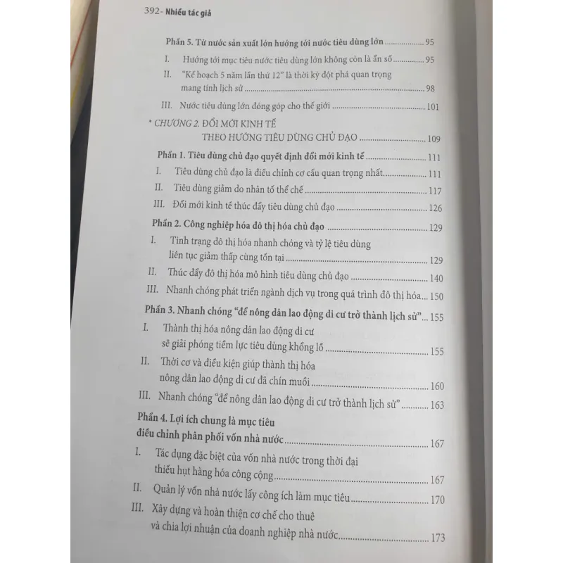 Tiêu Dùng Chủ Đạo - Trì Phúc Lâm 723433