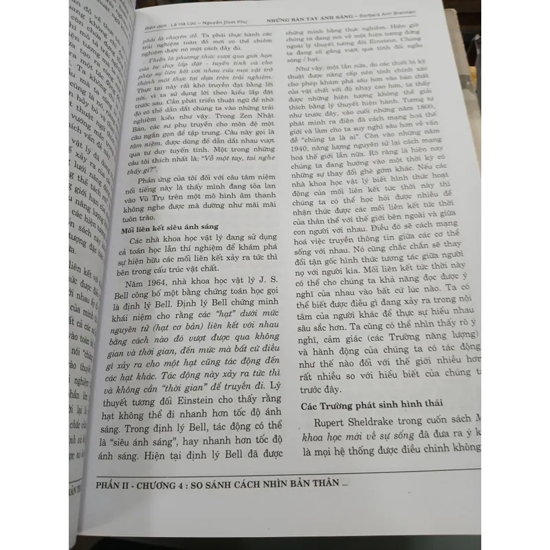 NHỮNG BÀN TAY ÁNH SÁNG - LÊ HÀ LỘC, NGUYỄN ĐÌNH PHƯ biên dịch 738262