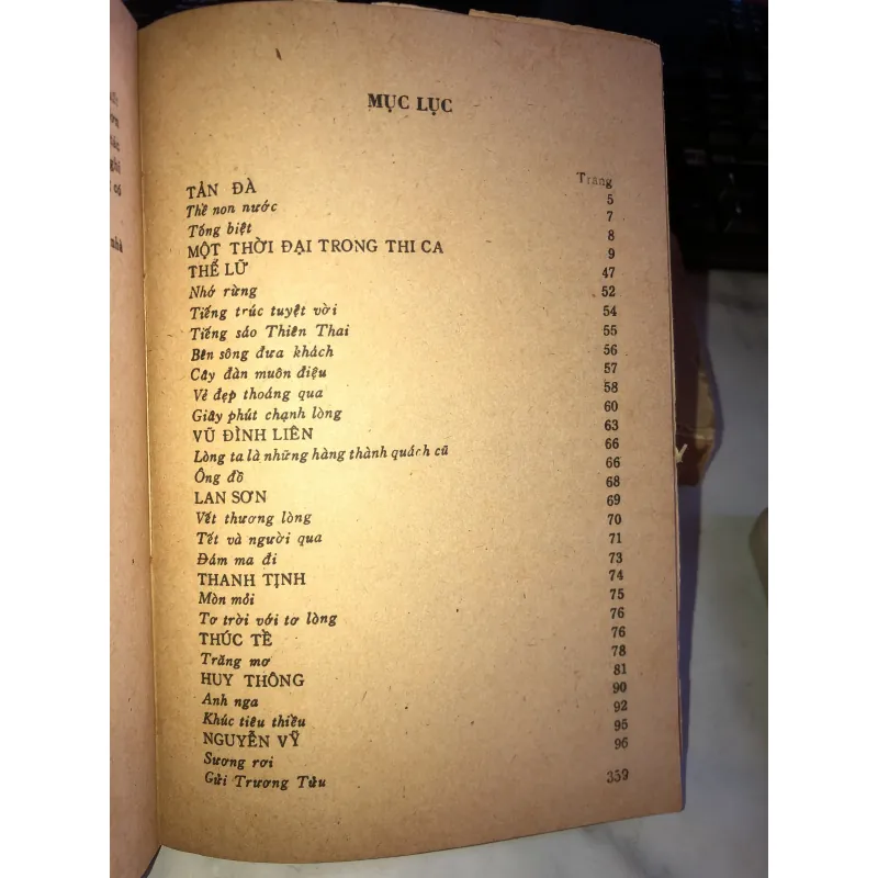 Thi nhân Việt Nam - Hoài Thanh Hoài Chân 991827