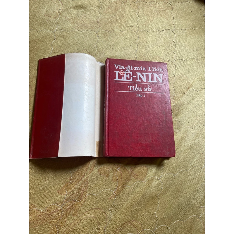TIỂU SỬ VLADIMIA ILICH LÊNIN 475756
